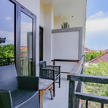 Oyo 4012 Ari Beach Inn Kuta Lombok Exteriör bild