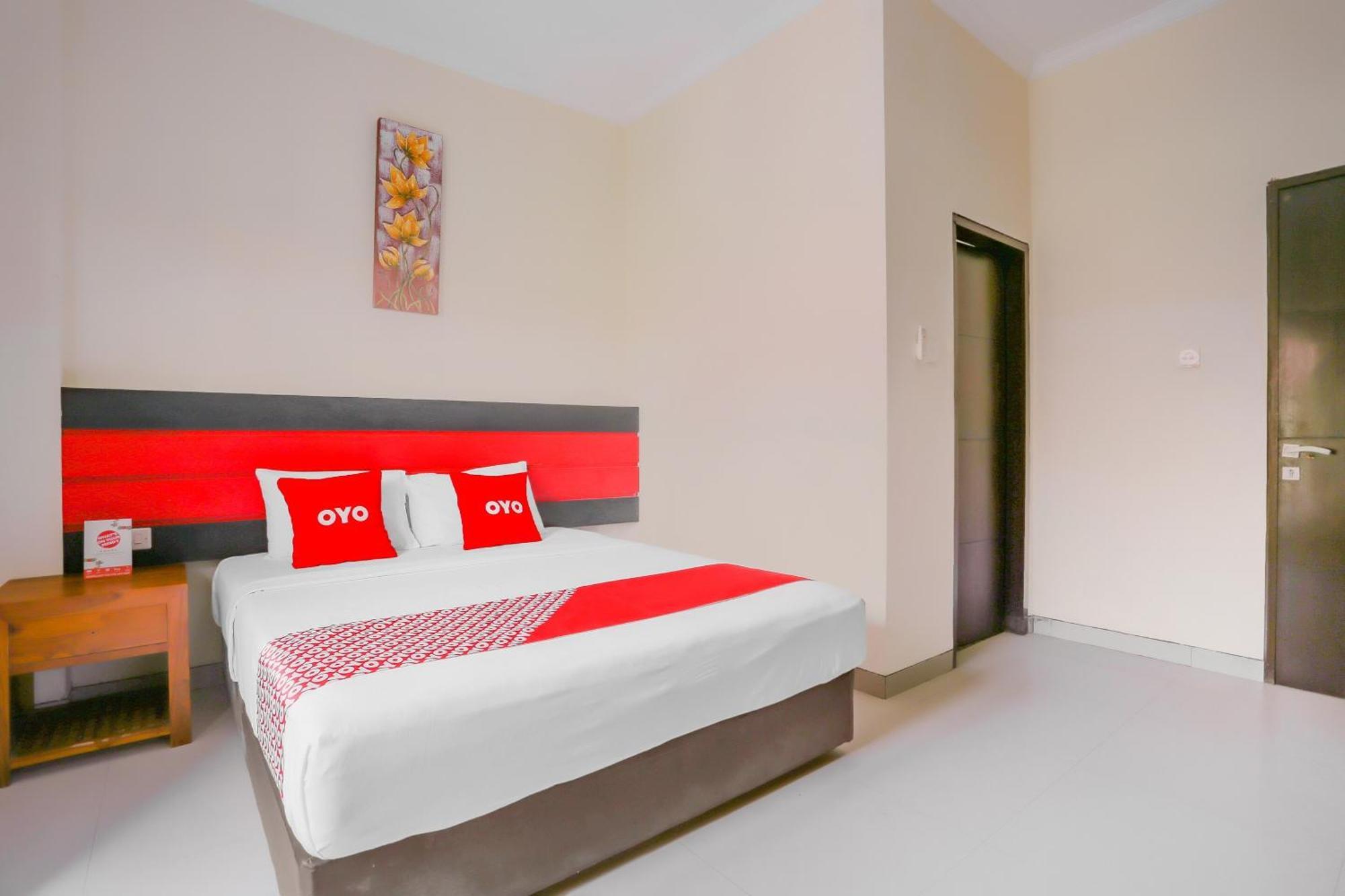 Oyo 4012 Ari Beach Inn Kuta Lombok Exteriör bild