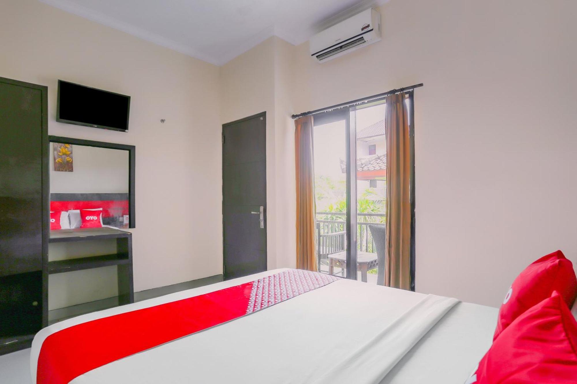 Oyo 4012 Ari Beach Inn Kuta Lombok Exteriör bild