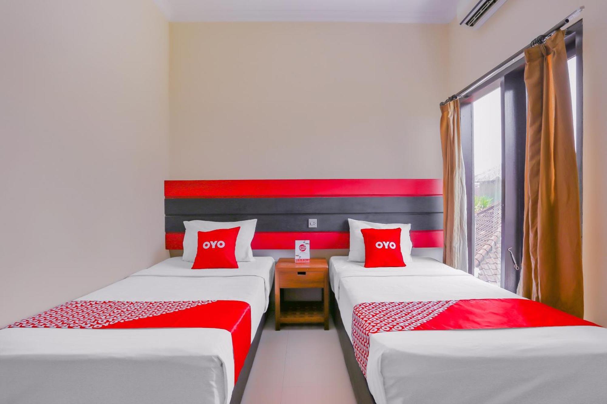 Oyo 4012 Ari Beach Inn Kuta Lombok Exteriör bild